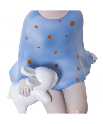 Chica Sentada Orejas Conejo Morada