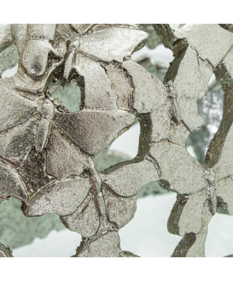 Figura Menina 18cm Resina Plateada 16x9x18cm