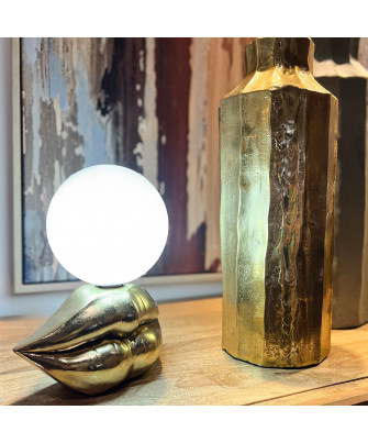 Lámpara Labio Dorado